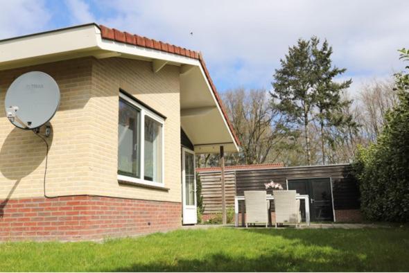 Villa Huinerhofje 2 - Vrijstaand Met Grote Omheinde Tuin, Rust, Privacy En Nabij Bossen Putten Esterno foto